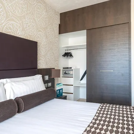 Hotel Hotiday